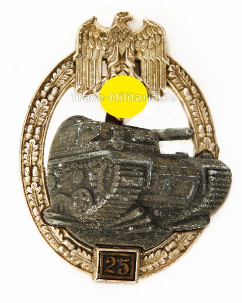 Panzerkampfabzeichen in Silber mit Einsatzzahl 25
