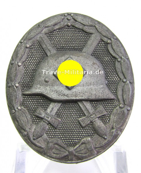 Verwundetenabzeichen in Silber Hersteller 30