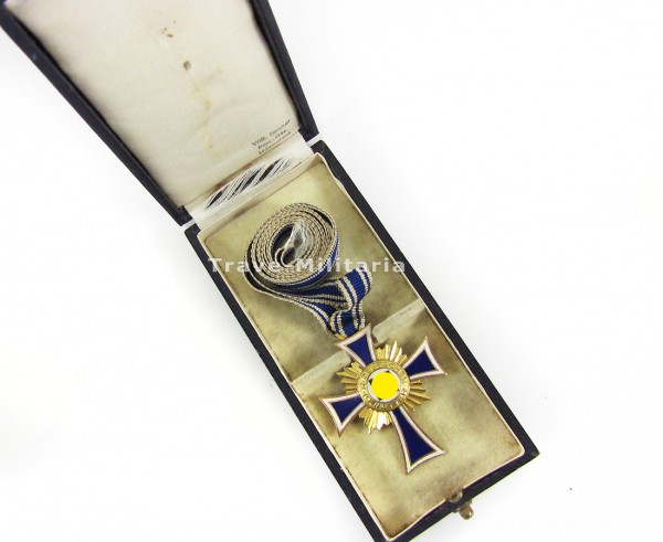 Ehrenkreuz der Deutschen Mutter in Gold im Etui